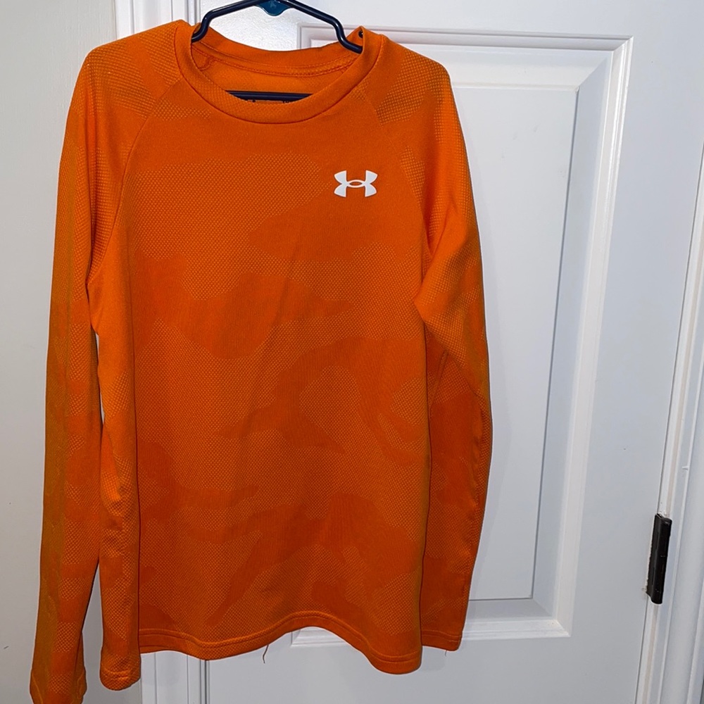 Boys Under Armour long sleeve shirt